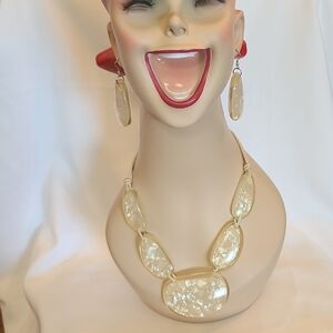 Cream Pearlescent Necklace with Sculptural Design